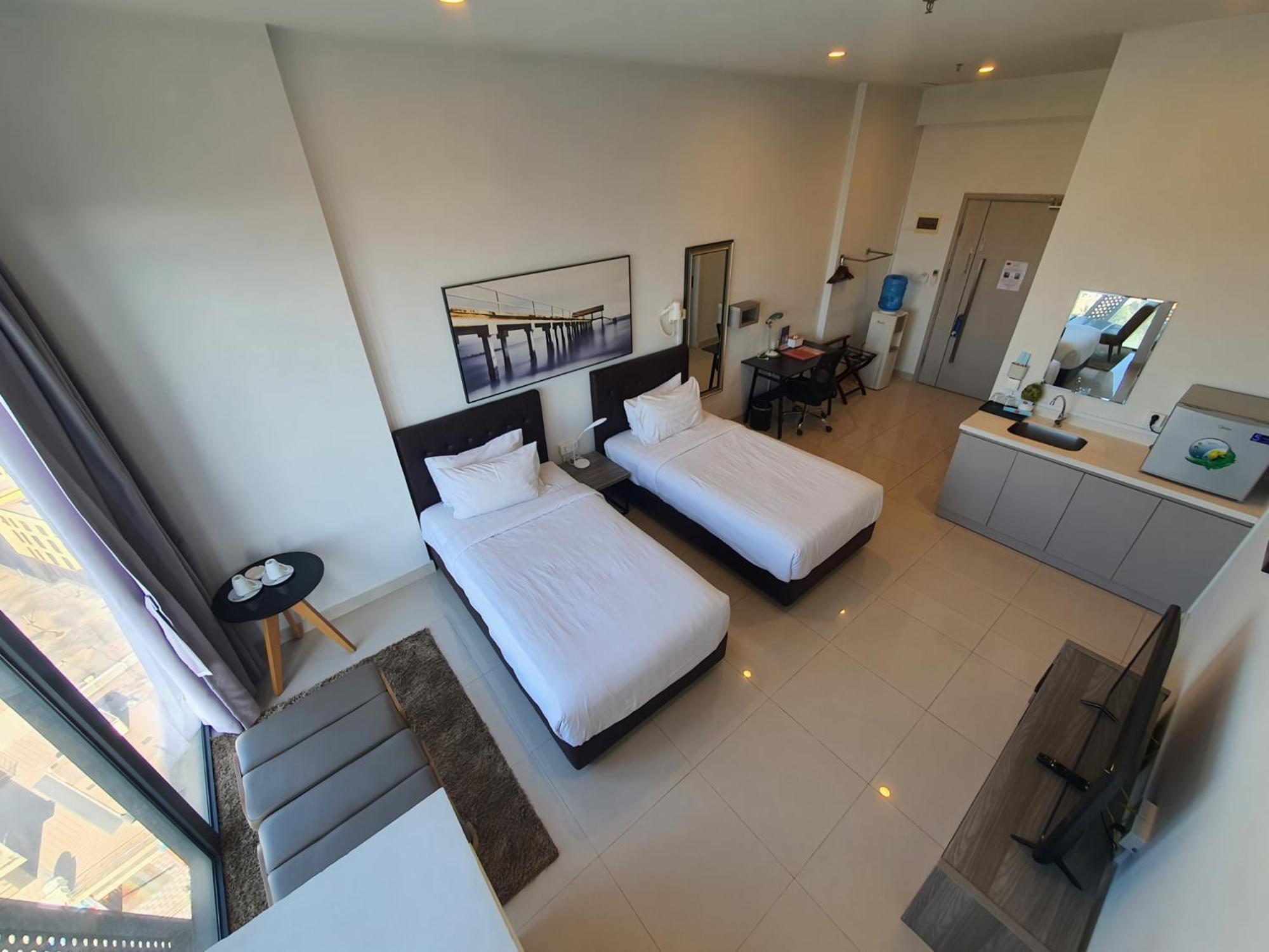 The Bridge Club Otel Phnom Penh Dış mekan fotoğraf