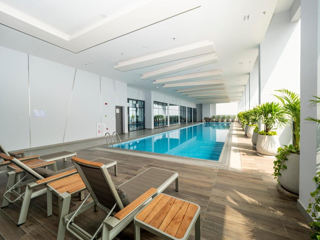The Bridge Club Otel Phnom Penh Dış mekan fotoğraf
